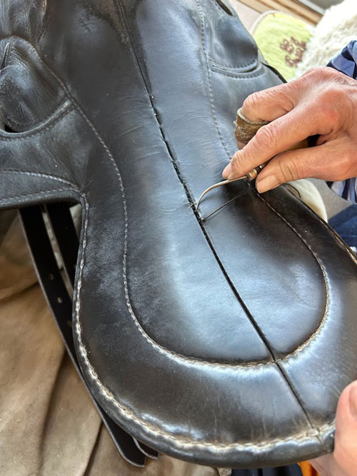 馬具の修理
